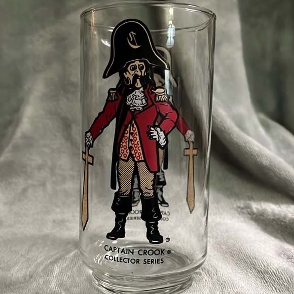 Mc Donald’s Captain Crook Collector Series - Picture 1 of 1